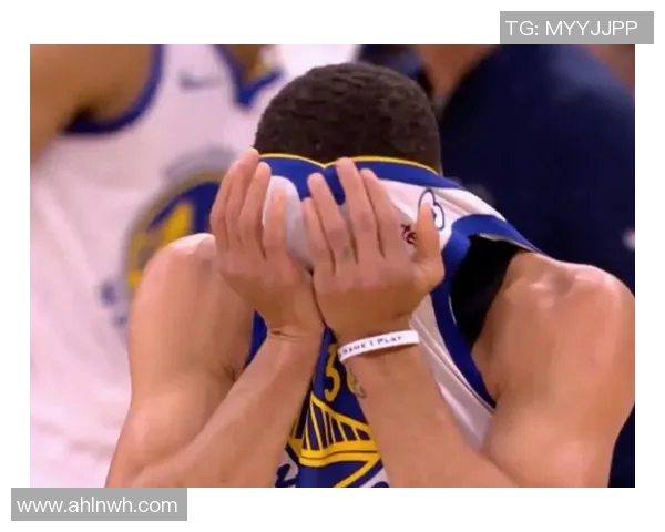 20160207勇士与雷霆激战回顾球迷热议精彩瞬间与赛后分析