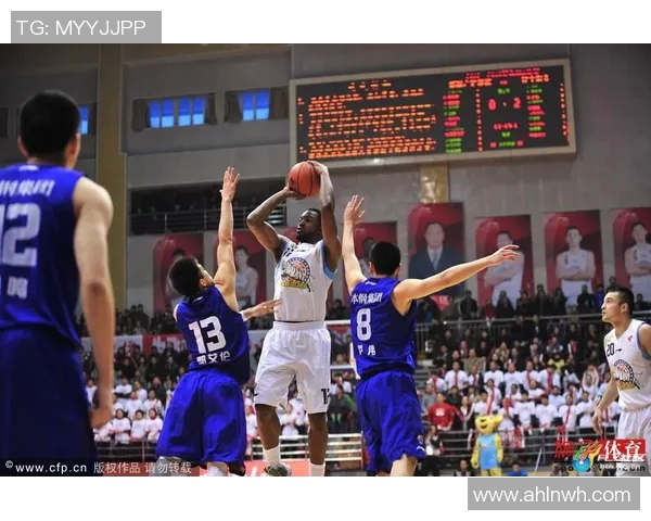 2020年CBA季后赛山东队与辽宁队激战回顾与精彩瞬间分析